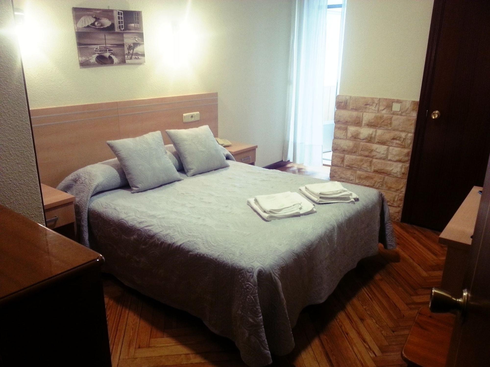 Hostal Avenida Madrid Buitenkant foto