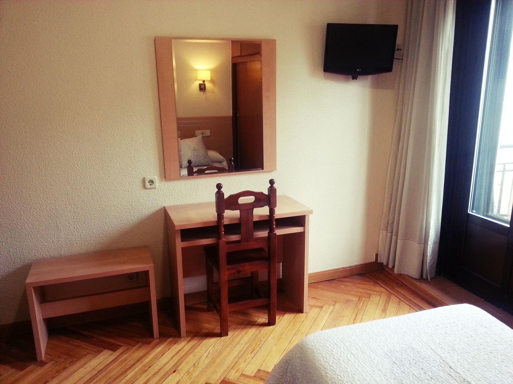 Hostal Avenida Madrid Buitenkant foto