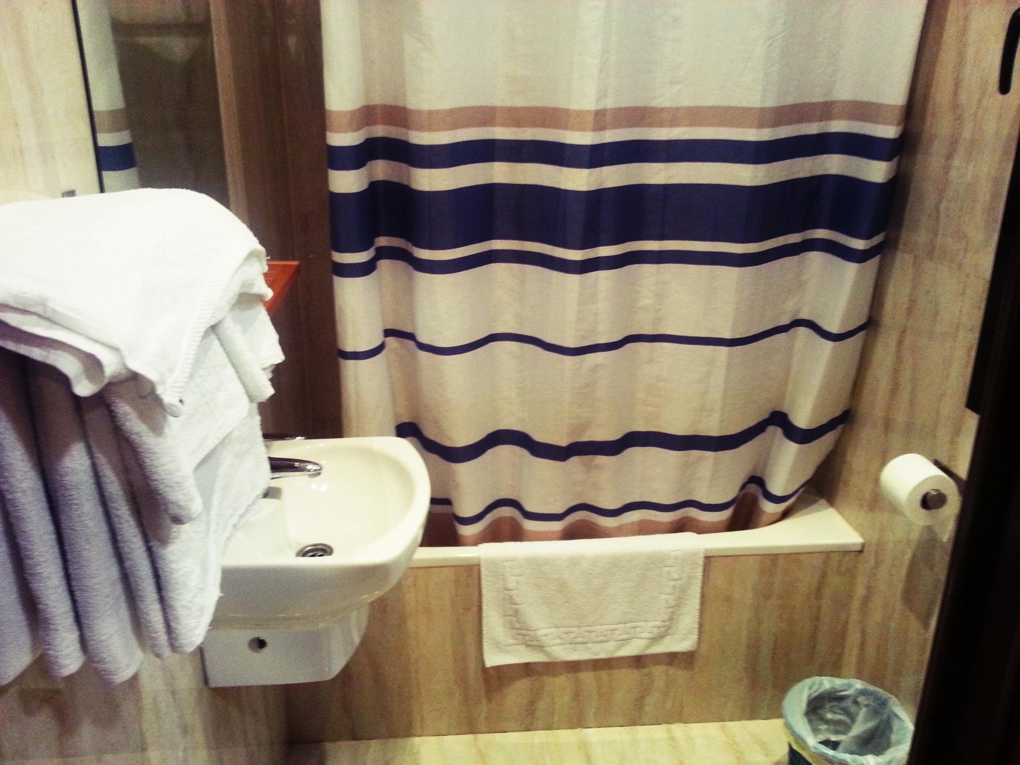 Hostal Avenida Madrid Buitenkant foto