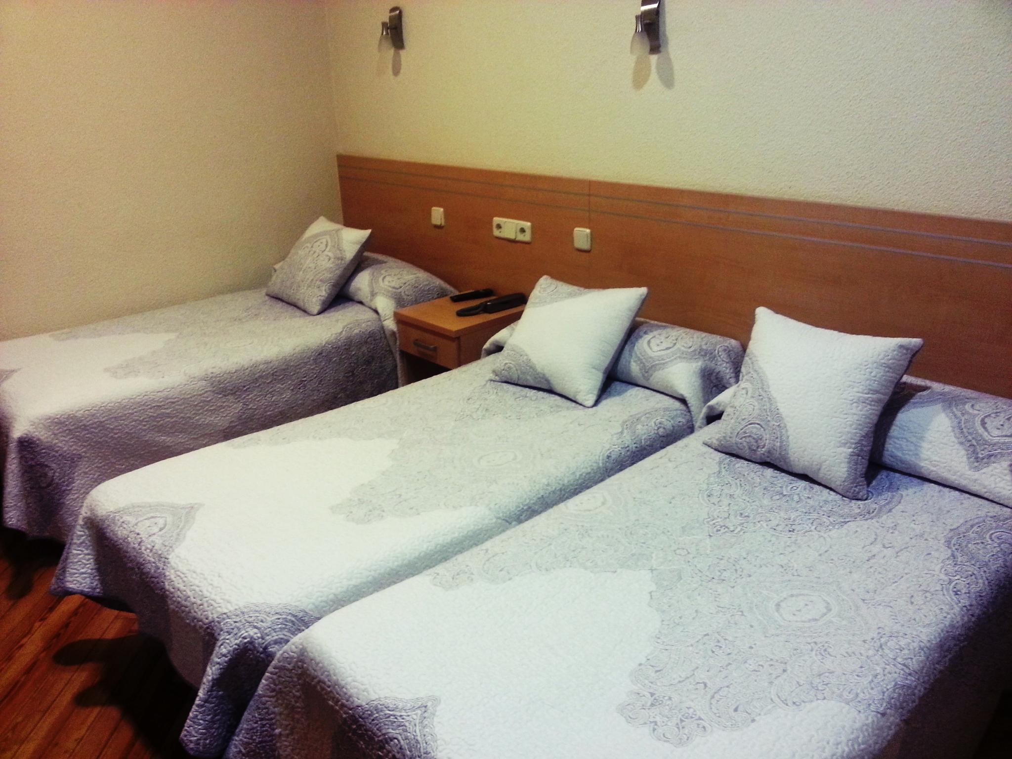 Hostal Avenida Madrid Buitenkant foto