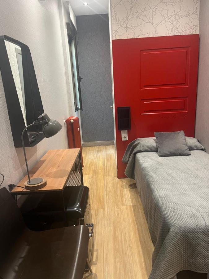 Hostal Avenida Madrid Buitenkant foto