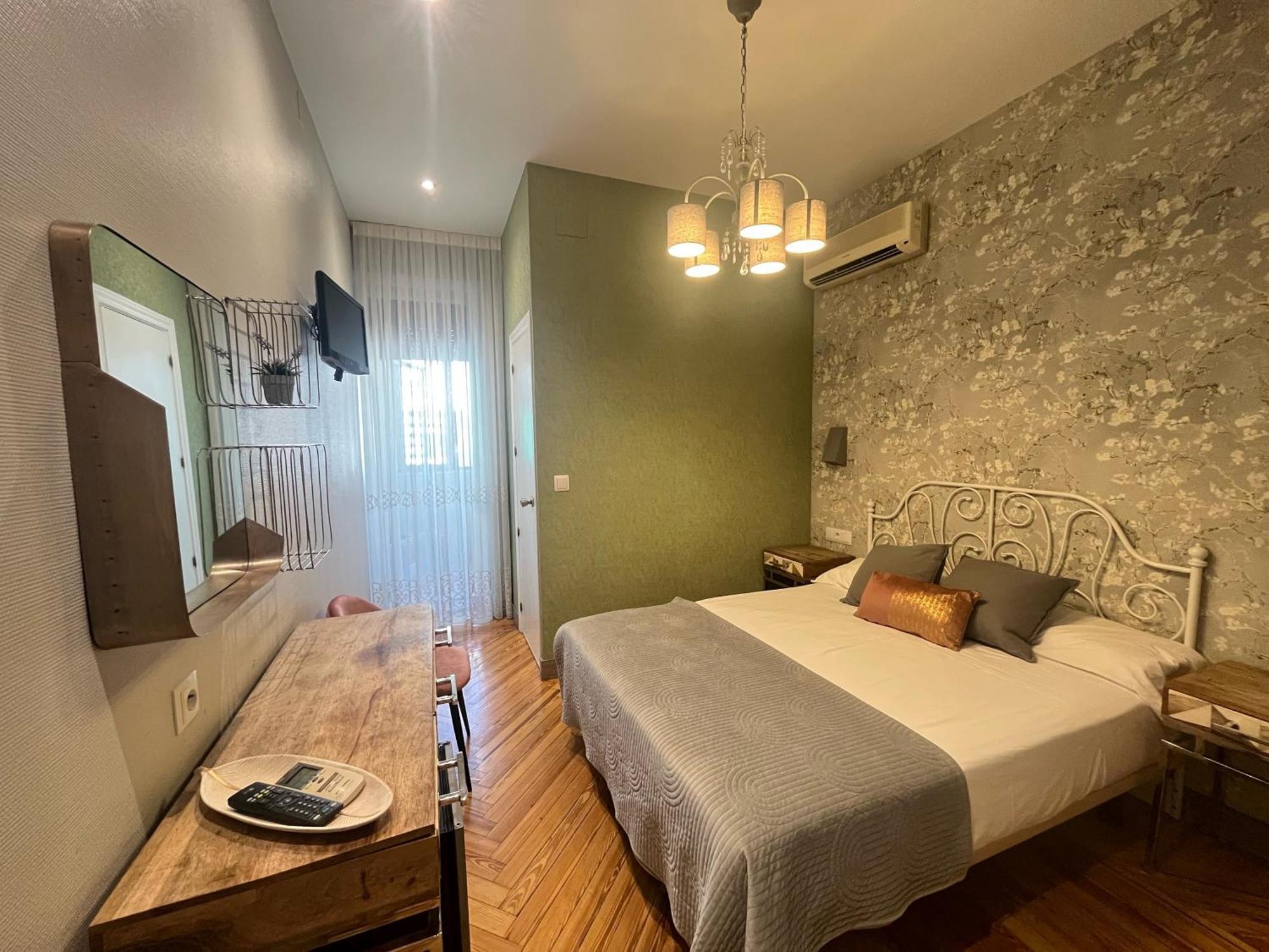 Hostal Avenida Madrid Buitenkant foto