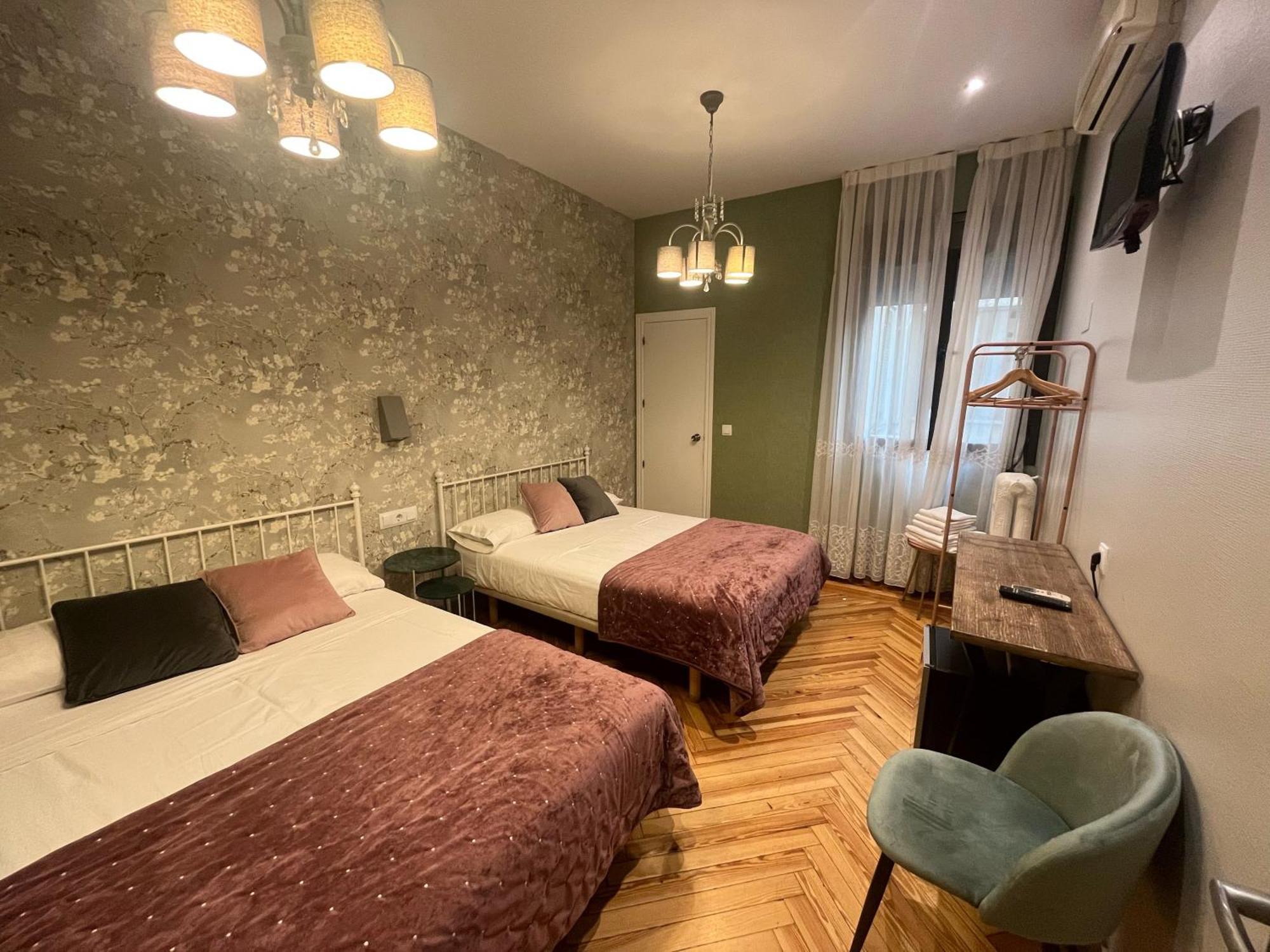 Hostal Avenida Madrid Buitenkant foto
